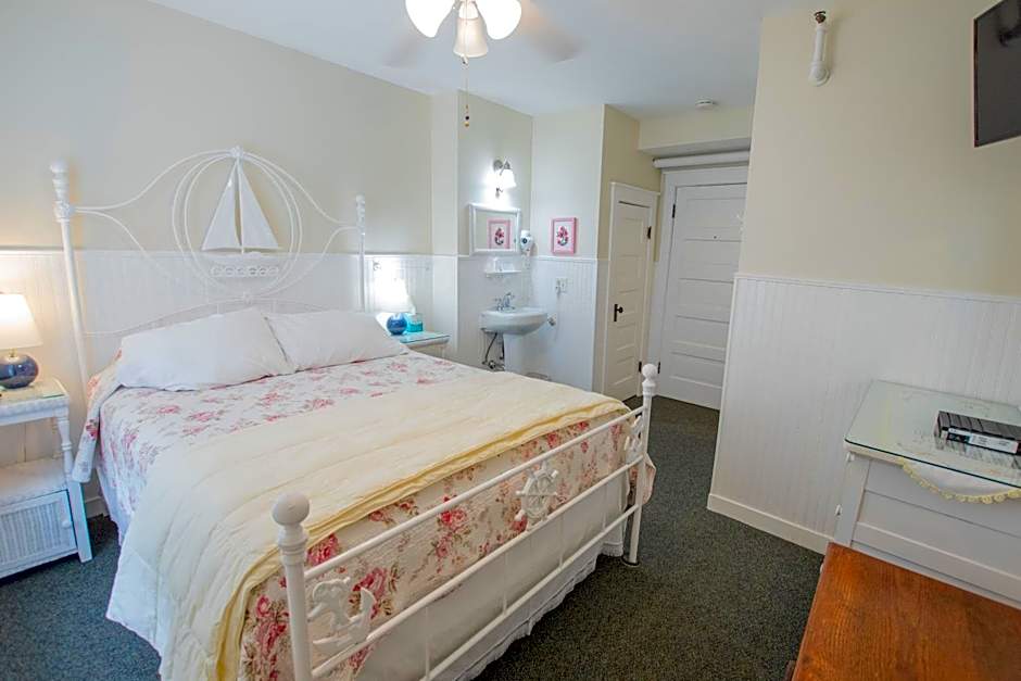 Terrace Inn and 1911 Restaurant