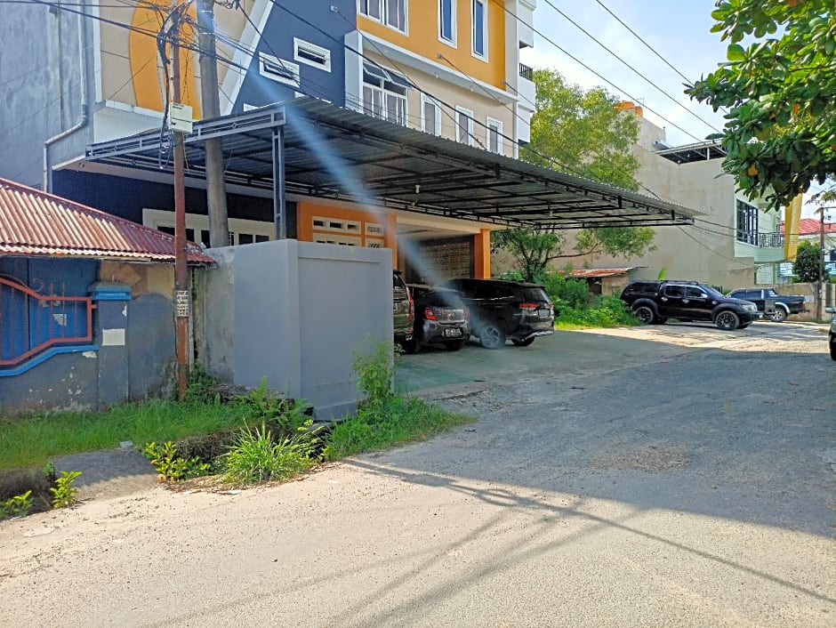 Hotel O Tri Homestay