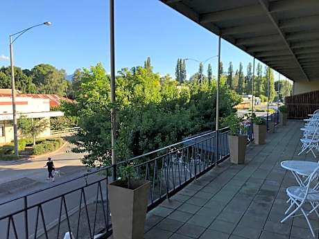 Myrtleford Hotel
