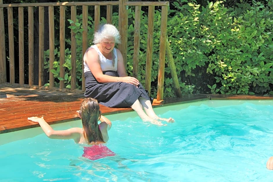 Le Mas De La Cigale Bleue, Caumont Sur Durance