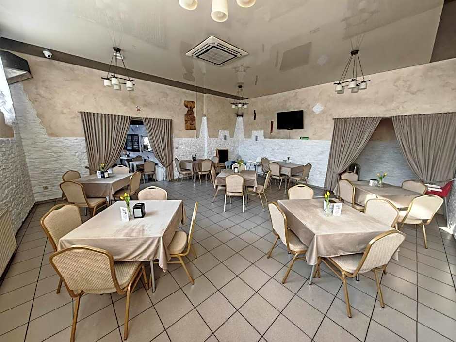 Restauracja "AS"- Noclegi