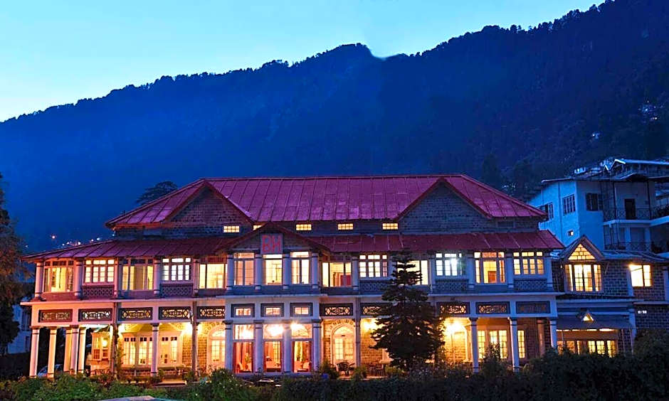 The Palace Belvedere Hotel