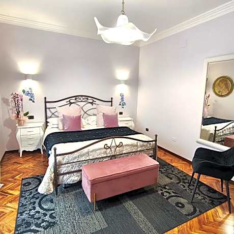 King Room with Balcony