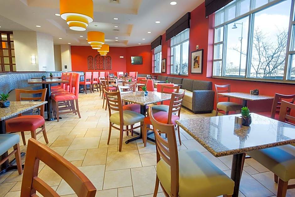 Drury Inn & Suites Columbus South