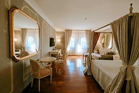 Suite with Garden View