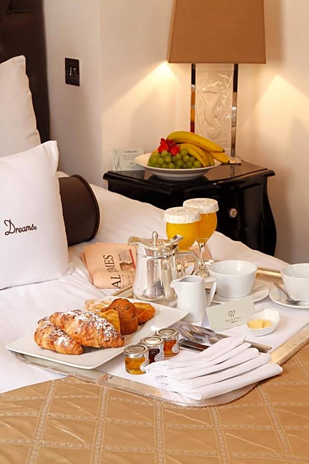 Courthouse Hotel London