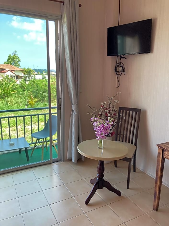 Guest House Helene – Kata Beach, WY