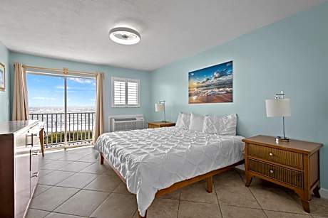 Ocean View Hotel Room with Balcony- King Bed #23