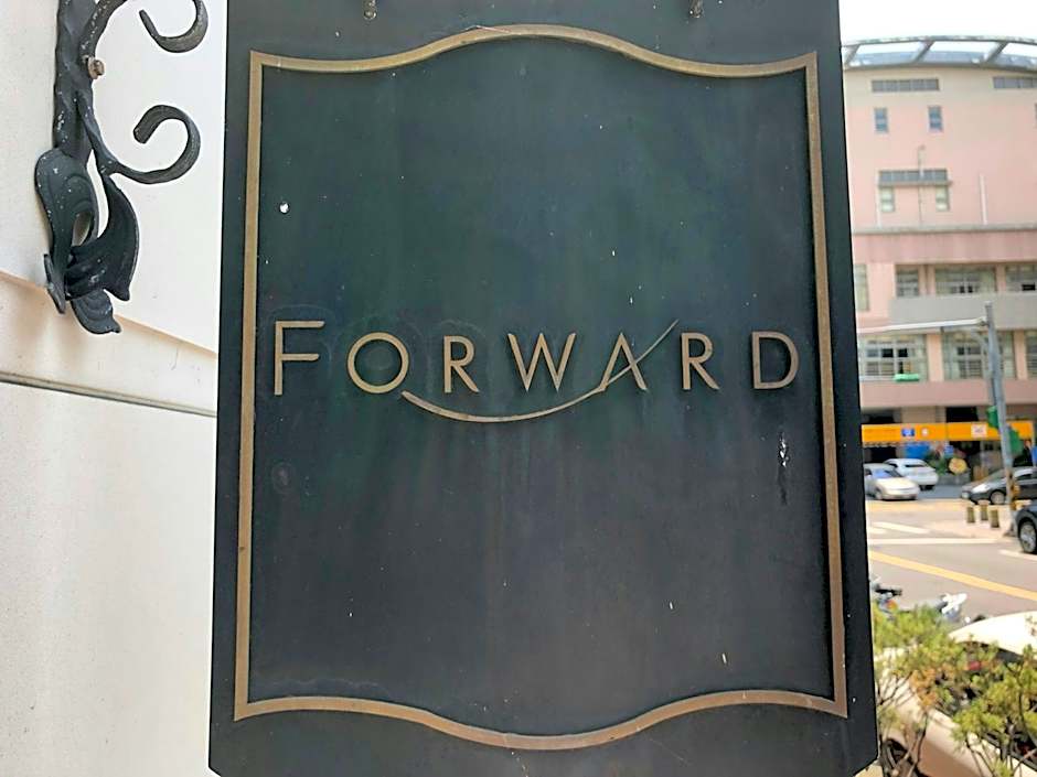 Forward Hotel