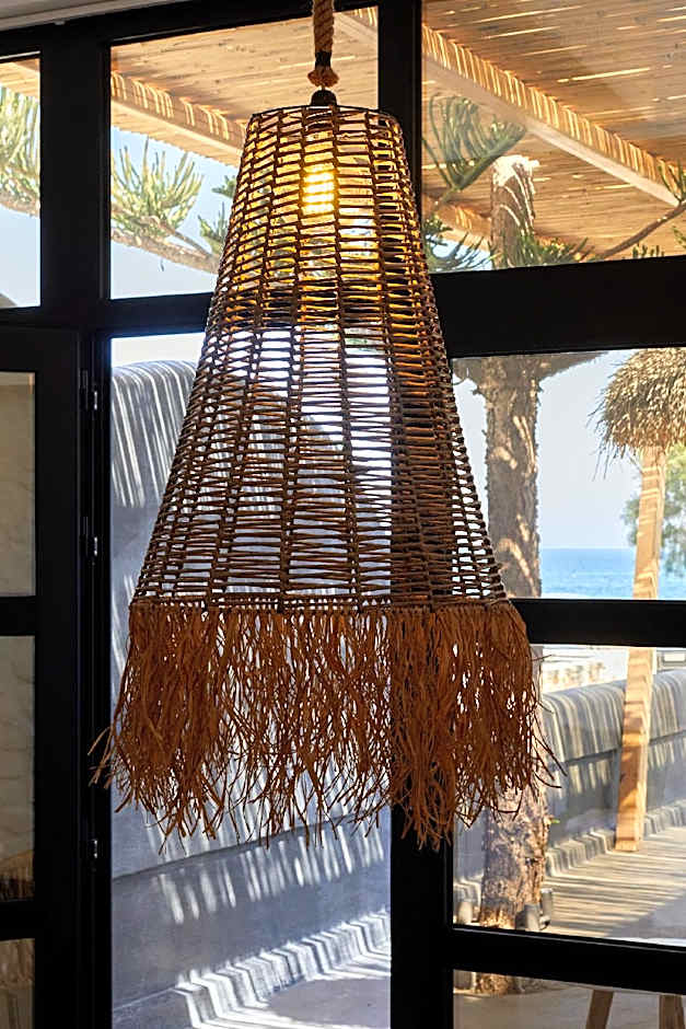 Oscar Beachfront Suites