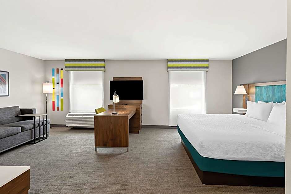 Hampton Inn By Hilton & Suites Canton
