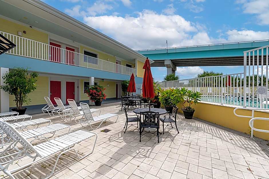 Harbour House at the Inn 208