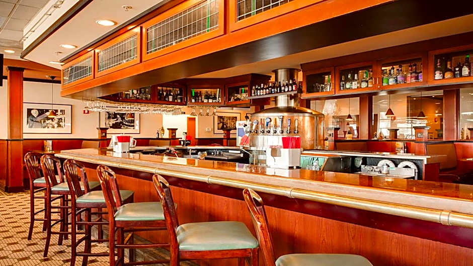 Holiday Inn Hotel & Suites Overland Park-West By IHG