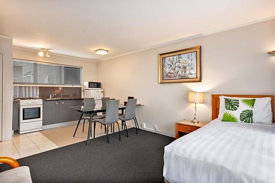 Best Western Newmarket Inn & Suites