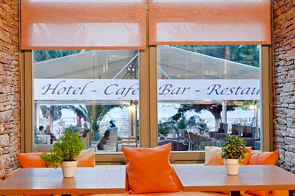 Astros Beach Boutique Hotel