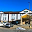 Quality Inn & Suites Manhattan