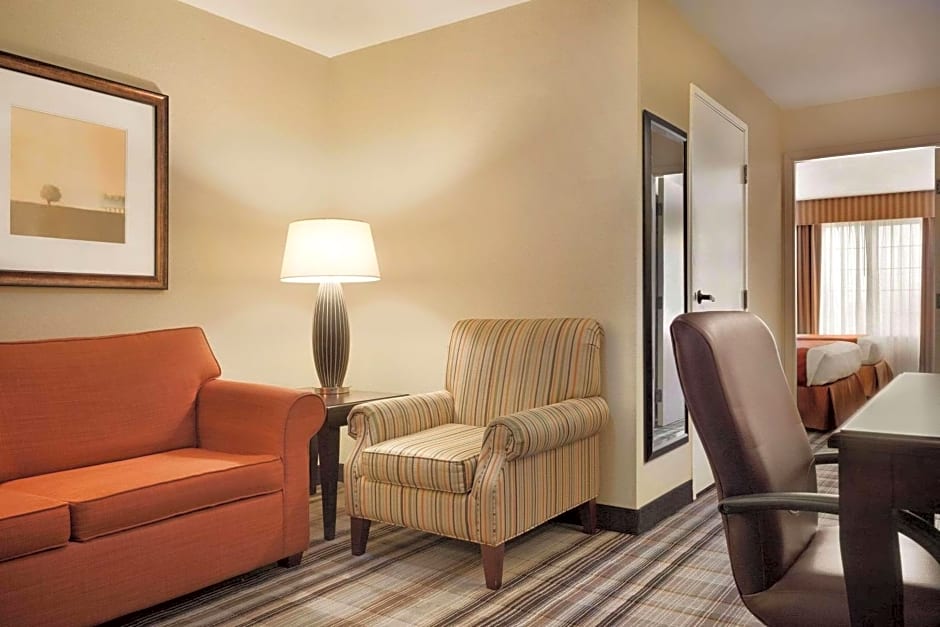 Country Inn & Suites by Radisson, Lexington, VA