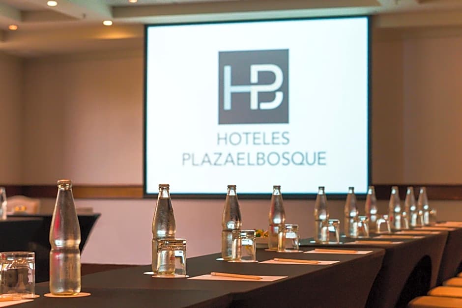 Plaza El Bosque Ebro