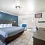Econo Lodge Inn & Suites Heavenly Village Area