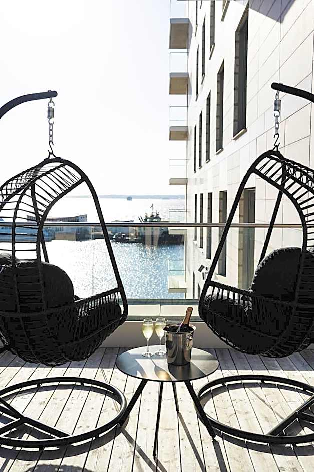 Clarion Hotel Sea U