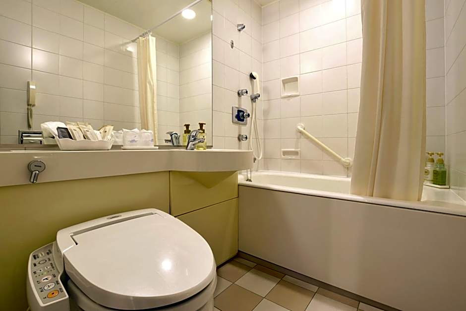 Okura Chiba Hotel