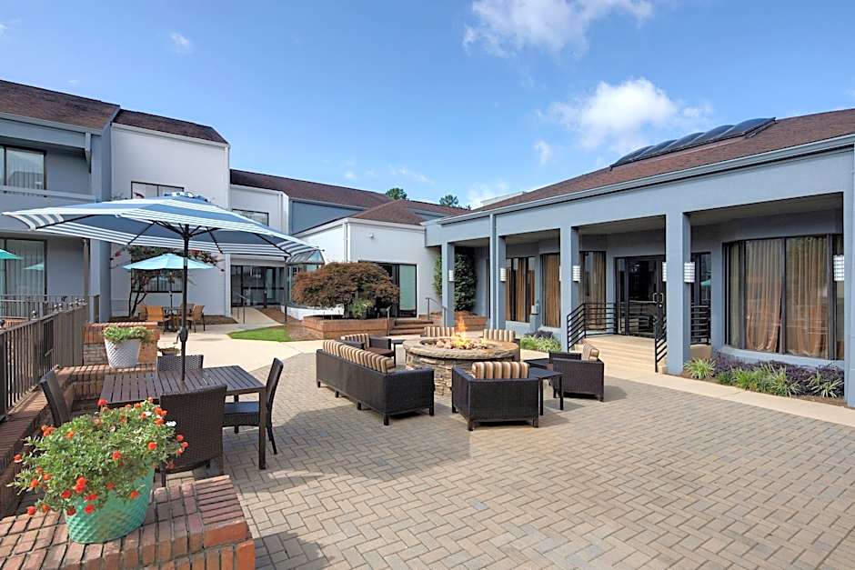 Courtyard by Marriott Atlanta Windy Hill/Ballpark