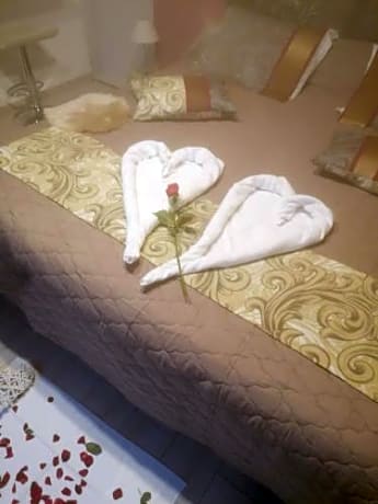 Queen Room with Pool View