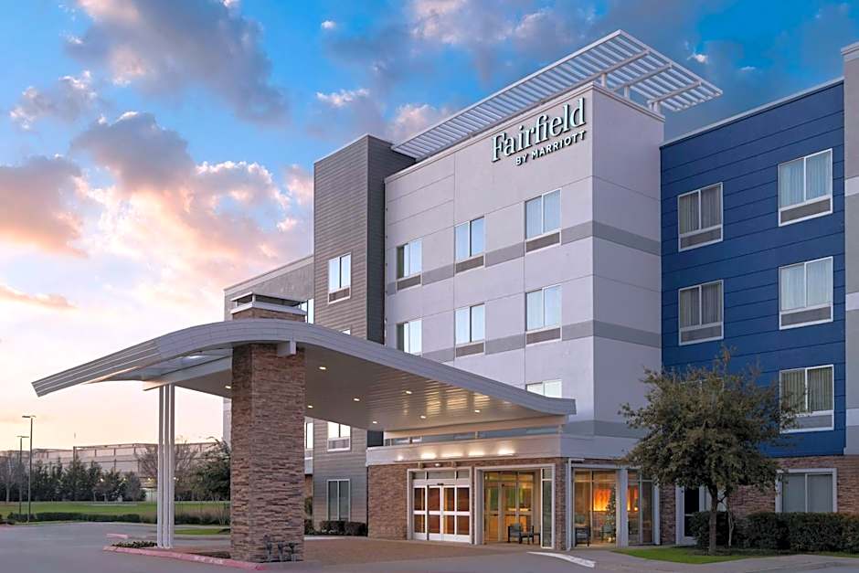 Fairfield Inn & Suites by Marriott Dallas West/I-30