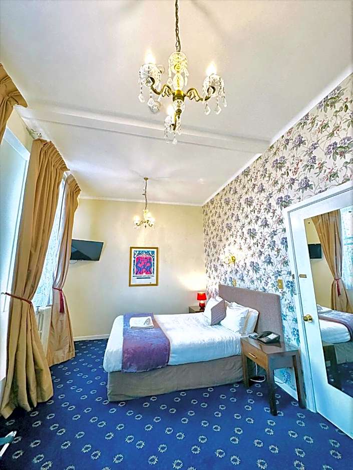 The Esplanade Hotel