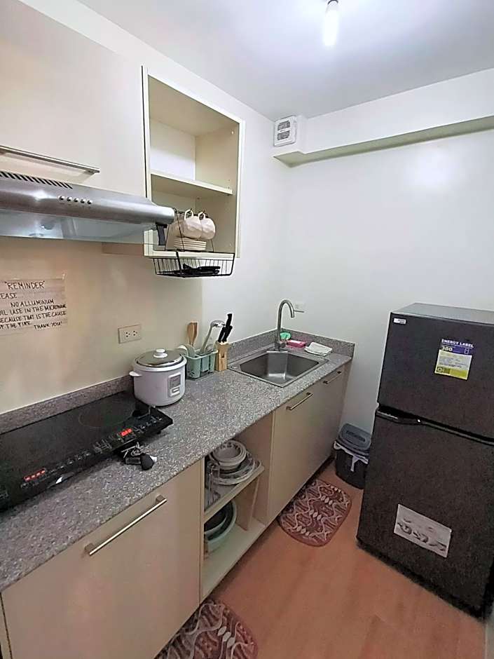 Davao Condo 2BR Pool Wifi Netflix