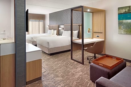 Queen Suite with Two Queen Beds and Trundle Bed