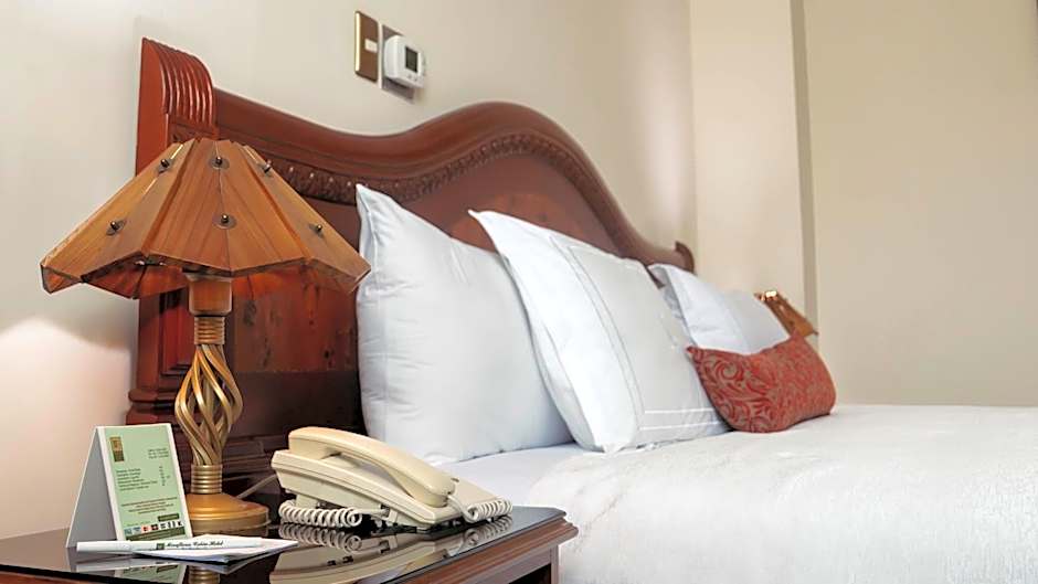 Miraflores Colon Hotel