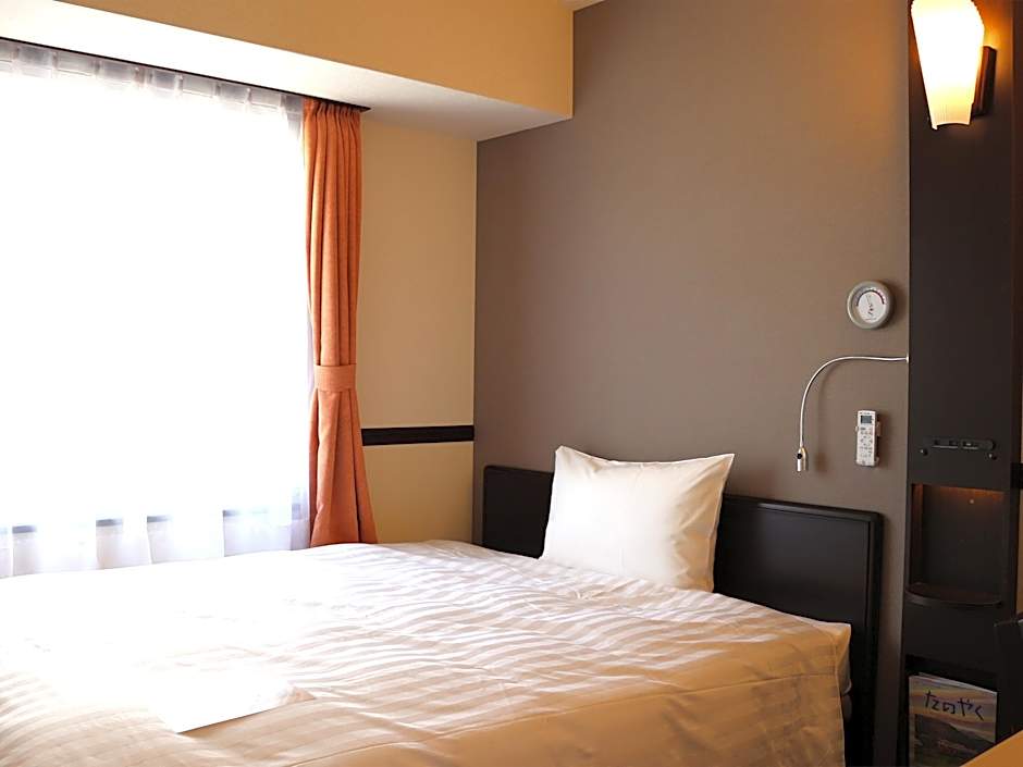 Toyoko Inn Tokyo Shinjuku-gyoemmae-eki 3-ban Deguchi