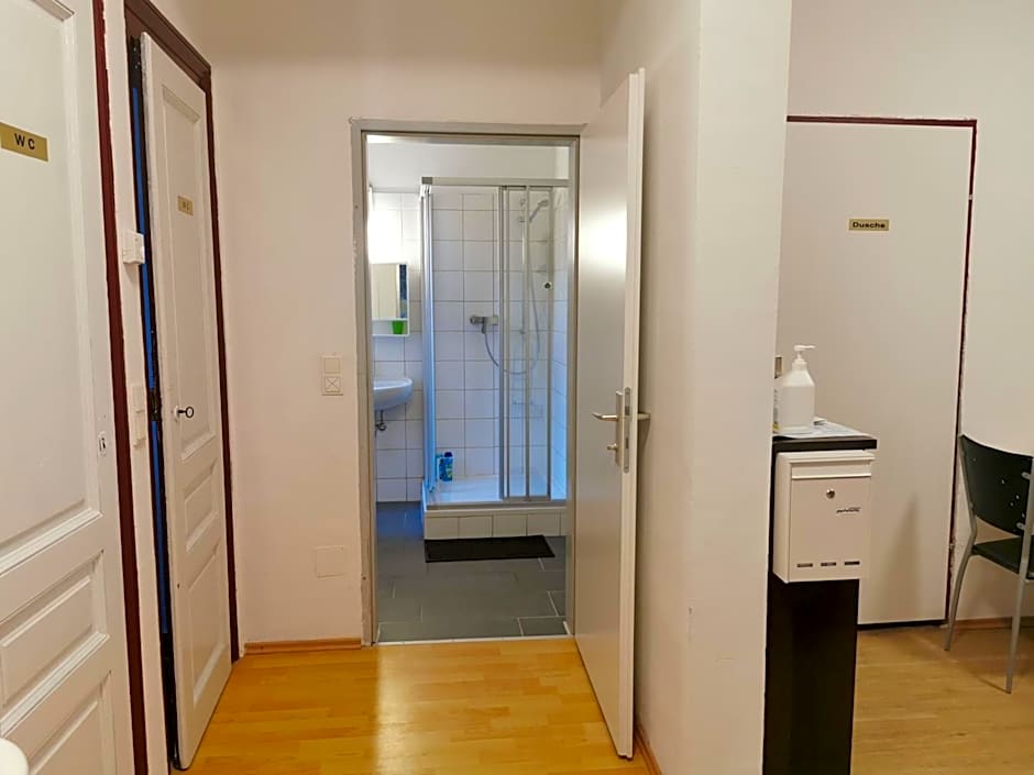 7brunnen Hostel Beds & Rooms