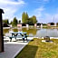 Lakeside Fishing Retreats