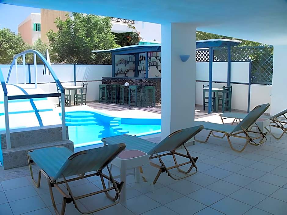 Anny Studios Perissa Beach