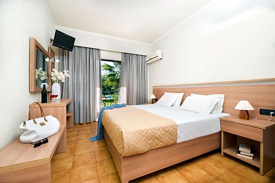 Ilios Hotel, Adults Only