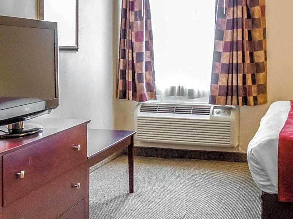Quality Suites Jeffersonville - Louisville North