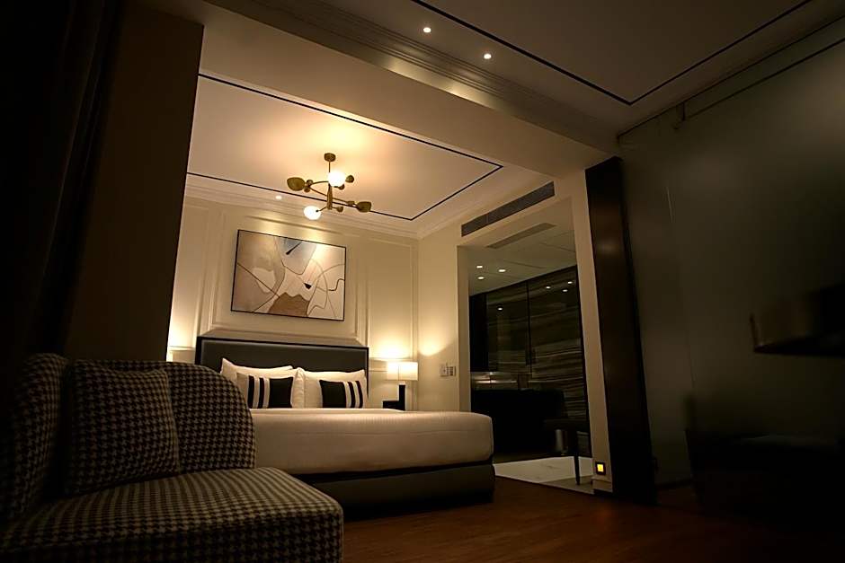 Photo 1 of 12 of Suite