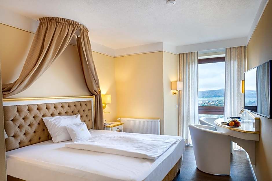 Burghotel Staufenberg