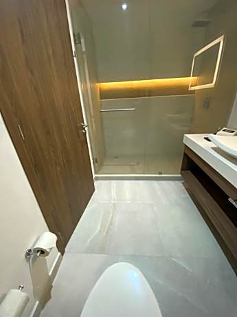 King Room - Non-Smoking