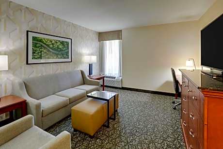 King Suite with Sofa Bed – High Floor