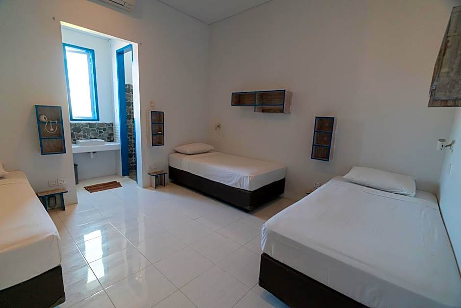 Atlas Gili Party Hostel