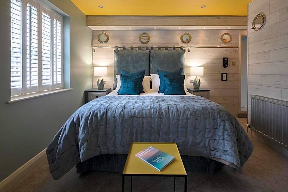 Photo 1 of 3 of 1 Double Bed or 2 Beds, Garden View
