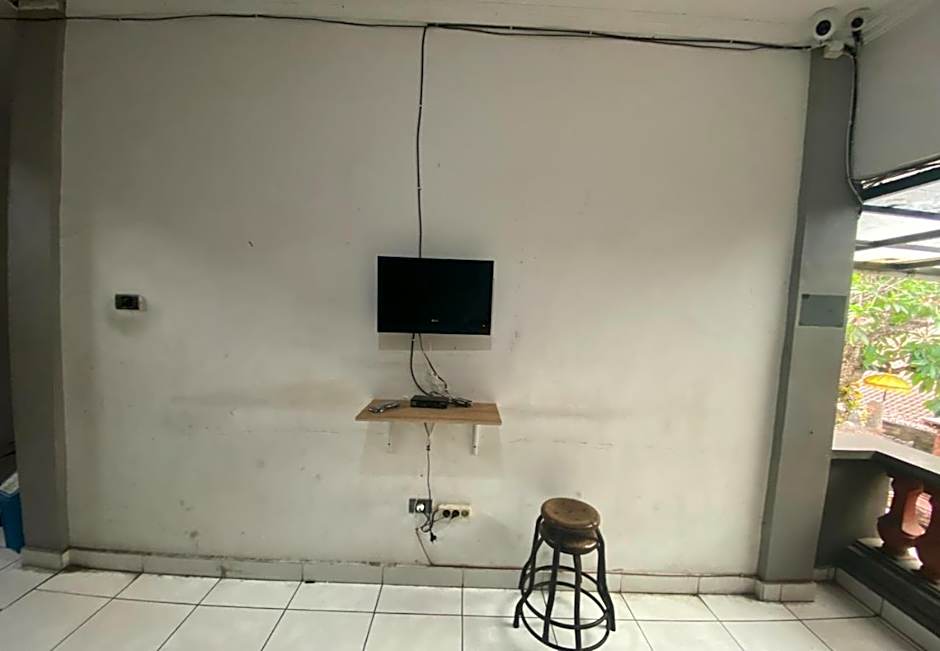 Hotel Candra Adigraha