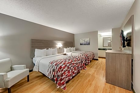 Deluxe Room with Two Double Beds Non-Smoking