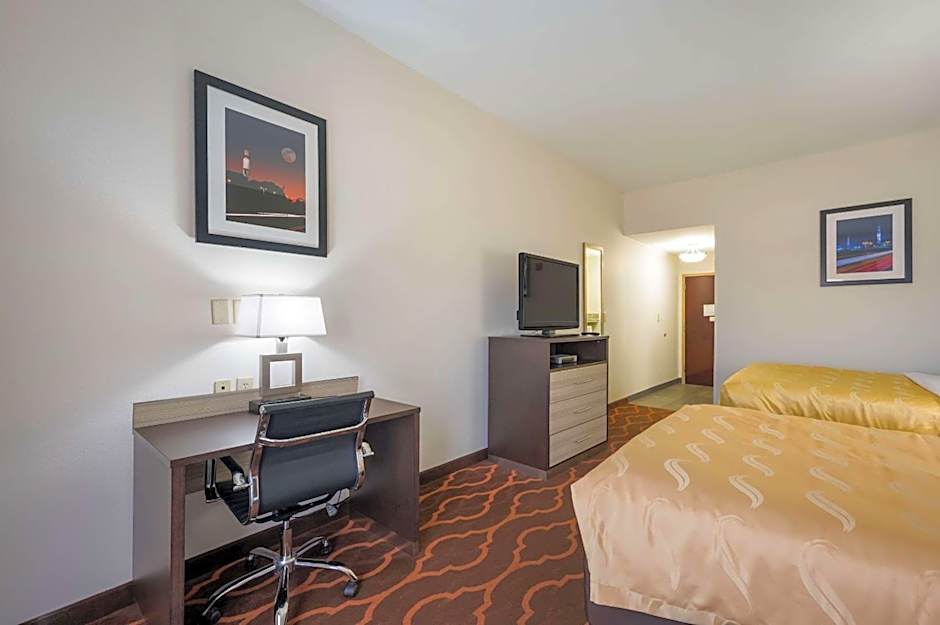 Quality Inn & Suites Huntsville Research Park Area