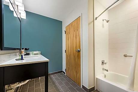 2 Double Beds Suite Nonsmoking