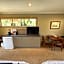 Motel Strahan