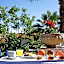 Stratos Hotel